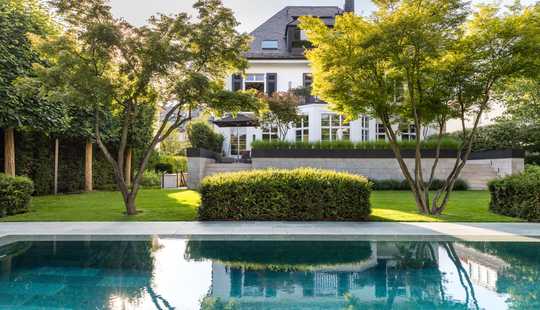 Bild von Kernsanierte Altbauvilla mit klassischer Eleganz im Frankfurter Diplomatenviertel