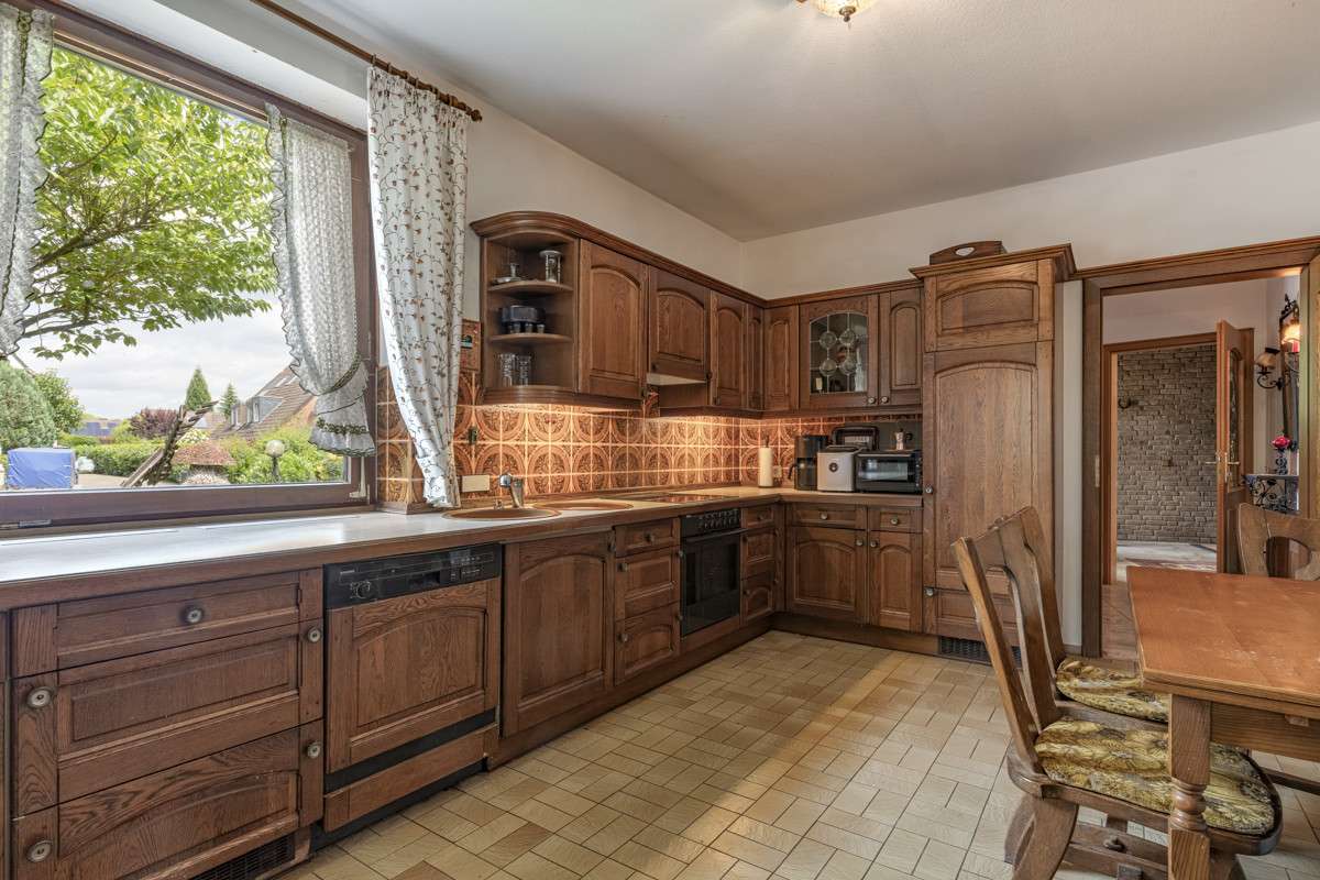 Immobilie in Elmenhorst - Waldidylle pur – mit Einliegerwohnung & Schwimmbad - Bild 0