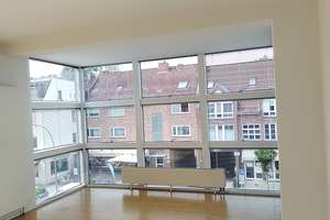 Attraktive 5 Zimmer  Wohnung mit 2 Balkonen – Frohmestraße 23, 22457 Schnelsen, Hamburg – Vorschaubild 2