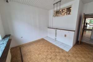 Lichtdurchflutete 5-Zimmer-Wohnung mit Balkon und Terrasse in Darmstadt – 64283 Mitte, Darmstadt – Vorschaubild 13