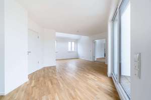 Traumhafte 3-Zimmer Dachgeschosswohnung mit Terrasse und Seeblick – Brienzer Straße 59, 13407 Reinickendorf (Ortsteil), Berlin – Vorschaubild 4