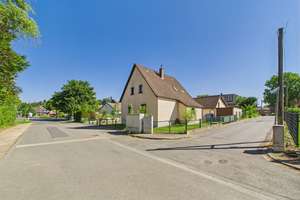 Freistehendes Einfamilienhaus mit großzügigem Nebengebäude und Grundstück in Vettweiß Gladbach. – Römerweg 7, 52391 Vettweiß – Vorschaubild 2