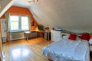 Wohnen mit Villenflair – hochwertige Dachgeschosswohnung mit Balkon in Villingen – Die vollständige Adresse der Immobilie erhältst du vom Anbieter., 78050 Villingen, Villingen-Schwenningen – Vorschaubild 31