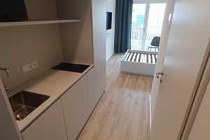 Schönes Appartement, möbliert - studentisches Wohnen ab 01.09.2025 – Ladehofstr. 35, 93049 Regensburg – Vorschaubild 1
