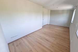 Modernes Familienhaus mit Dachterrasse in Regensburg-Burgweinting – einziehen und zuhause ankommen – Die vollständige Adresse der Immobilie erhältst du vom Anbieter., 93053 Burgweinting-Harting, Regensburg – Vorschaubild 12