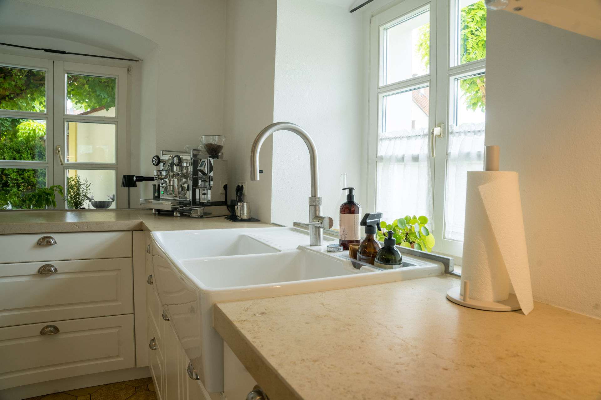 Immobilie in Köfering - Historischer Pfarrhof von 1780 - Ein Unikat, das Geschichte und Moderne verbindet - Bild 1