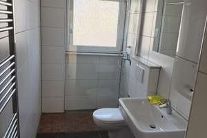 Schicke 3-Zimmer-Wohnung mit Balkon im 2. OG in Stuttgart-Bad Cannstatt – Gasteiner Straße 9, 70372 Seelberg, Stuttgart – Vorschaubild 3