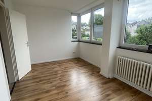 großräumige 3 Raumwohnung auf 67m² mit Balkon zu vermieten!!! – Die vollständige Adresse der Immobilie erhältst du vom Anbieter., 42283 Barmen, Wuppertal – Vorschaubild 4