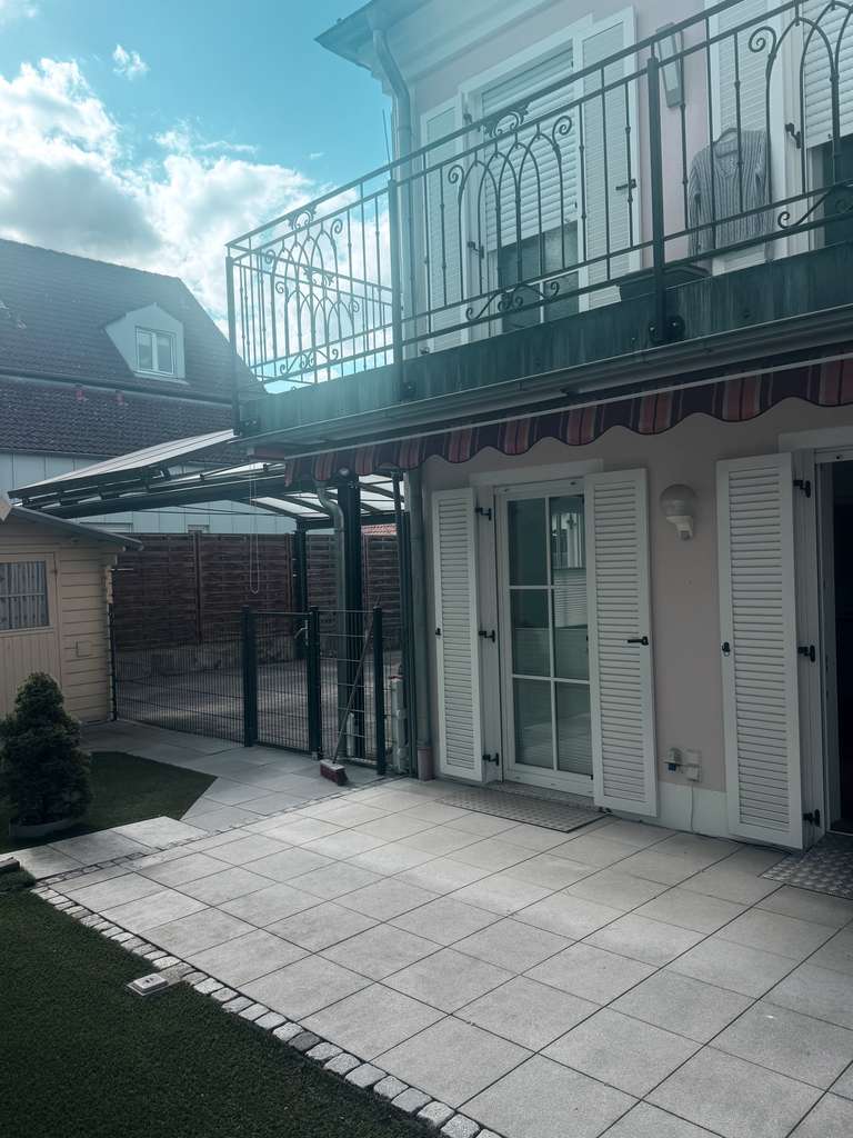 Immobilie in Geisenfeld - Charmante 3-Zimmer-Gartenwohnung mit Terrasse & Gartenhaus im Herzen von Geisenfeld - Bild 0