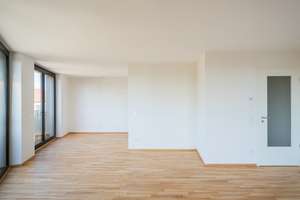 Wohnen mit Ruhefaktor – Exklusive 2-Zimmer-Wohnung mit Loggia und Blick zum grünen Innenhof – Leipziger Straße 35, 1097 Leipziger Vorstadt, Dresden – Vorschaubild 4