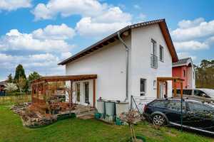Familienfreundliches Einfamilienhaus mit moderner Raumaufteilung und hoher Energieeffizienz – Teltow-Fläming (Kreis) – Vorschaubild 3
