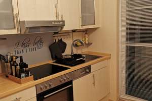 Top Zwei-Raum-Wohnung mit Balkon und Einbauküche – Elisabethstr 76, 40217 Unterbilk, Düsseldorf – Vorschaubild 2