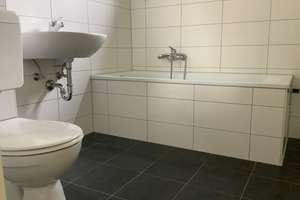 Großzügige 3-Zimmerwohnung mit Fahrstuhl und Balkon! – Württemberger Allee 15, 33689 Sennestadt, Bielefeld – Vorschaubild 2
