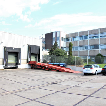 Attraktive Hallenfläche in Hülsdonk | Rampenandienung | Büroflächen vorhanden | RUHR REAL