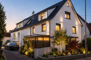 Vielseitiges Haus in Reutlingen: Raum für Ihre Ideen