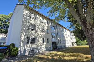 Stadtgrenze Ohligs/Hilden. Vermietet. 
1. Obergeschoss. Zwei Balkone.