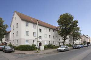 Gemütliche 2-Zimmer-Wohnung mit Tageslichtbad und Balkon – Weizenfeldstr. 21, 30419 Stöcken, Hannover – Vorschaubild 1