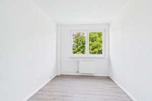 Bezugsfertige 3-Raum-Wohnung mit Balkon und Einbauküche.! – Asternweg 24, 4209 Grünau-Ost, Leipzig – Vorschaubild 7