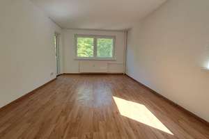 Helle 2-Zimmer-Wohnung mit Balkon in Wolfsburg – Hochring 39, 38440 Eichelkamp, Wolfsburg – Vorschaubild 2