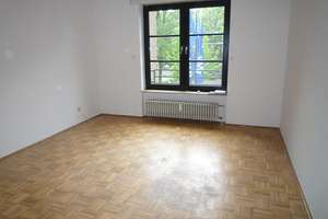 Große 2-Zi. Whg im 1. OG mit Balkon u. Küche – Steinbrinkstr. 294, 46145 Sterkrade-Mitte, Oberhausen – Vorschaubild 2