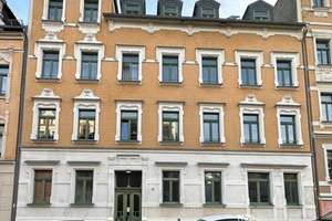 Lukratives Mehrfamilienhaus mit 10 Wohnungen, Faktor 14, optimierbar – Potenzial für Wertsteigerung – Die vollständige Adresse der Immobilie erhältst du vom Anbieter., 9126 Gablenz, Chemnitz – Vorschaubild 1