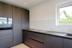 Großzügiges Design-Einfamilienhaus mit Kamin und Weitblick – Die vollständige Adresse der Immobilie erhältst du vom Anbieter., 72768 Altenburg, Reutlingen – Vorschaubild 7