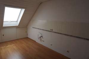Wohnen mit Charakter: Großzügiges Haus in Karlsruhe-Grötzingen – Durlacher Straße 59, 76229 Grötzingen, Karlsruhe – Vorschaubild 12