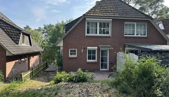 Bild von Doppelhaushälfte mit 2 Terrassen, EBK, Balkon, Winterg. , Garage & Kamin - Nahe Naturschutzgebiet