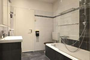 *ALTBAU MIT CHARME! Ansprechende 2-Zi.-Whg. + Terrasse, Stenzelstraße, E-Frohnhausen!* – Stenzelstraße 12, 45144 Frohnhausen, Essen – Vorschaubild 16