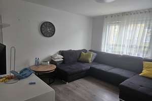 Helles 3 Zimmer Wohnung mit Einbauküche