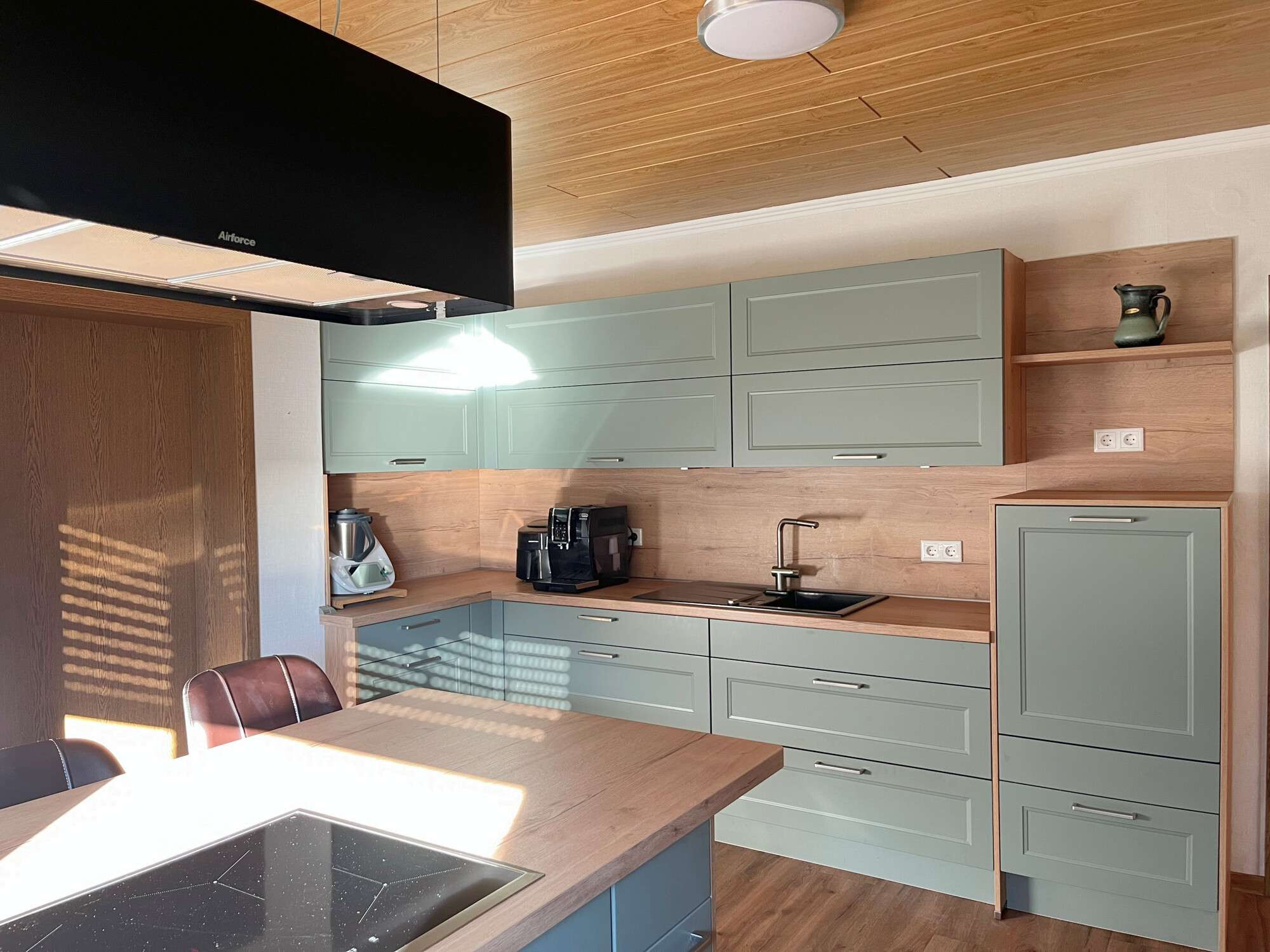 Immobilie in Friesoythe - Ruheoase mit viel Platz: Großes Einfamilienhaus & Einliegerwohnung auf ca. 1.023 m² Grundstück - Bild 1