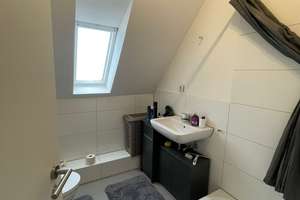 Gemütliche 2-Zimmer-Wohnung im Dachgeschoss zu vermieten – Hochstr. 13, 46117 Osterfeld-Ost, Oberhausen – Vorschaubild 7