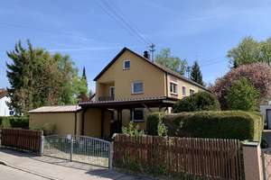 KNIPFER`S IMMOBILIENSCHÄTZE - Renovierungsbedürftiges Zweifamilienhaus in Augsburg-Hochzoll zum Kauf – Die vollständige Adresse der Immobilie erhältst du vom Anbieter., 86163 Hochzoll-Süd, Augsburg – Vorschaubild 3