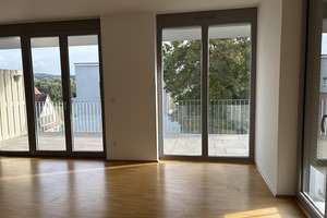 Wohnen am Österberg: Helle 3-Zimmer-Wohnung mit Balkon und 2 Bädern – Simon-Hayum-Straße 30, 72074 Österberg, Tübingen – Vorschaubild 2