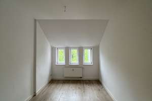 Über den Dächern von Chemnitz mit Turmzimmer, EBK und neuem Bad – Clausstraße 126, 9126 Lutherviertel, Chemnitz – Vorschaubild 9