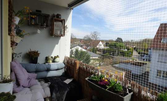 Bildschöne 2 Zimmer-Maisonette-Wohnung mit 2 Loggien und Garage in beliebter Lage