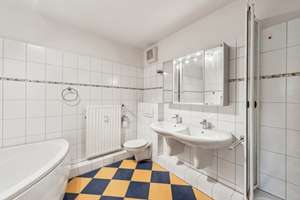 Großzügige 4-Zimmer-Maisonette-Wohnung mit idealer Aufteilung - Terrasse u. Balkon - in idealer Lage – Die vollständige Adresse der Immobilie erhältst du vom Anbieter., 52072 Laurensberg (Statistischer Bezirk), Aachen – Vorschaubild 14
