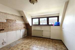Schönes Zweifamilienhaus in toller Ruhiglage von Frechen – Die vollständige Adresse der Immobilie erhältst du vom Anbieter., 50226 Frechen – Vorschaubild 14