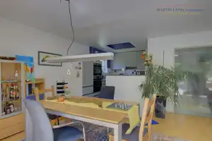 SCHÖNES REIHENENDHAUS MIT TRAUMHAFTEM GARTEN + TERRASSE UND GARAGE – Heilbronn (Kreis) – Vorschaubild 6
