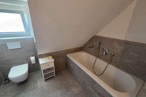 Moderne 2 Zimmer Dachgeschoss Wohnung in München-Aubing! – Die vollständige Adresse der Immobilie erhältst du vom Anbieter., 81249 Aubing-Süd, München – Vorschaubild 10