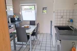 -Für die kleine Familie-
Gemütliches, modernisiertes Einfamilienhaus auf schön angelegtem Grundstüc – Die vollständige Adresse der Immobilie erhältst du vom Anbieter., 47443 Hochstraß, Moers – Vorschaubild 13