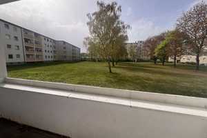 Lichtdurchflutete 2-Zimmer-Wohnung mit Weitblick – ideal für Eigennutzer & Anleger – Pfefferweg 4, 13589 Berlin – Vorschaubild 1