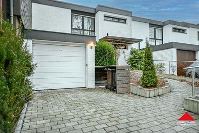 Schönes Einfamilienhaus mit Garage und Garten