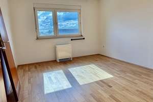 teilrenovierte 3,5-Zimmer Wohnung mit Aufzug & Balkon (Süden) in Höntrop – Einsteinweg 19, 44869 Höntrop, Bochum – Vorschaubild 16