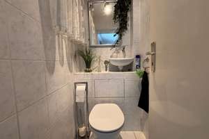 Individueller, modernisierungsbedürftiger Bungalow mit gepflegtem Garten, Garage in Nürnberg-Eibach – Die vollständige Adresse der Immobilie erhältst du vom Anbieter., 90451 Eibach, Nürnberg – Vorschaubild 17