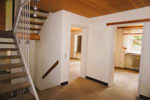 Split-Level-Haus mit Potenzial Nbg. - Eibach – Die vollständige Adresse der Immobilie erhältst du vom Anbieter., 90451 Röthenbach Ost, Nürnberg – Vorschaubild 4