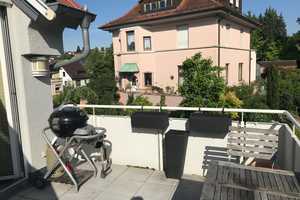 Exklusive 3-Zimmer-Dachgeschosswohnung mit geh. Innenausstattung mit Balkon und EBK in Heilbronn – Schweinsbergstraße 32, 74074 Heilbronn – Vorschaubild 2