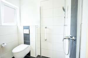 Freistehendes Einfamilienhaus in attraktiver Lage mit Pool, Sauna & Doppelgarage – Die vollständige Adresse der Immobilie erhältst du vom Anbieter., 41199 Odenkirchen-Mitte, Mönchengladbach – Vorschaubild 21