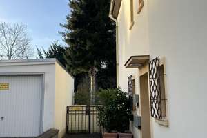Gepflegtes 2-Familienhaus in beliebter Wohnlage von MG-Rheydt
 – Die vollständige Adresse der Immobilie erhältst du vom Anbieter., 41239 Schmölderpark, Mönchengladbach – Vorschaubild 2