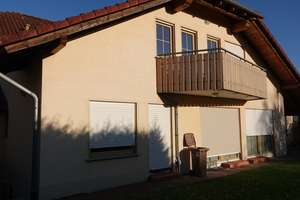 Ihr neues Zuhause in Eschwege: Großzügiges Zweifamilienhaus mit Potenzial für die ganze Familie – Fritz-Delius-Str. 58, 37269 Eschwege – Vorschaubild 4